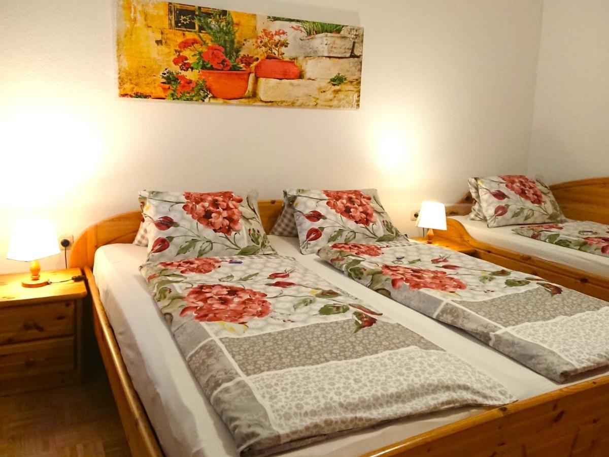 Bauernhof Pension Juri Obergösel Exteriör bild